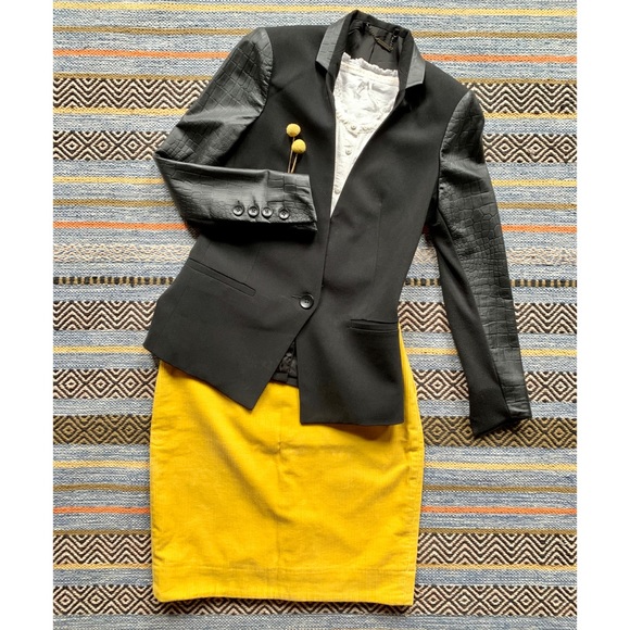 Anthropologie Jackets & Blazers - Anthropologie Capulet Blazer Jacket Leather Sleeve